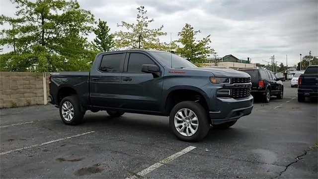 Used 2020 Chevrolet Silverado 1500 Custom with VIN 3GCPYBEK2LG169014 for sale in Southgate, MI