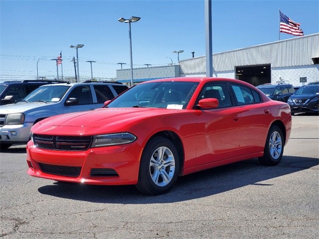 Used 2021 Dodge Charger SXT with VIN 2C3CDXBG2MH639362 for sale in Southgate, MI