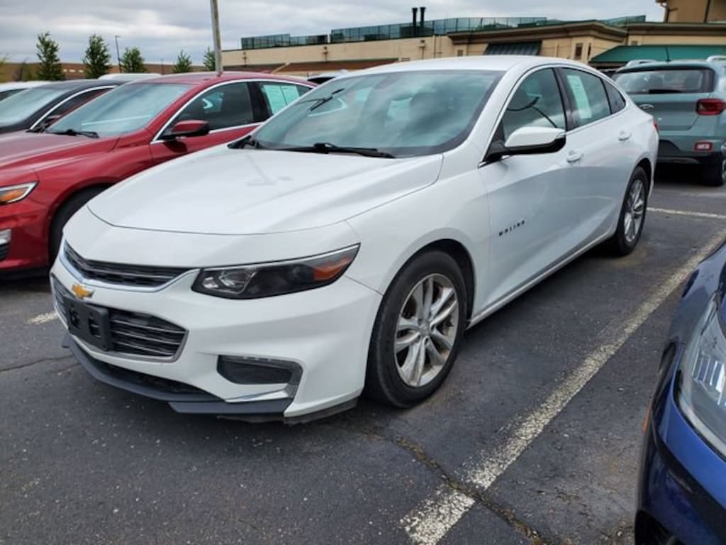 Used 2018 Chevrolet Malibu LT Car