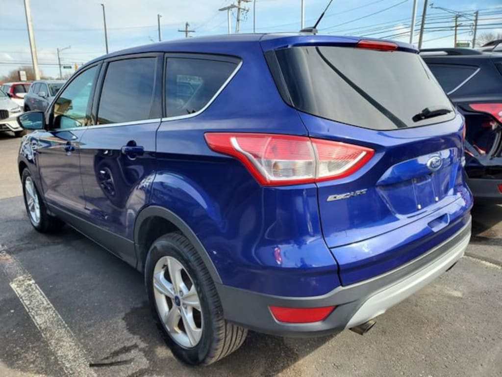 Used 2015 Ford Escape SE SUV