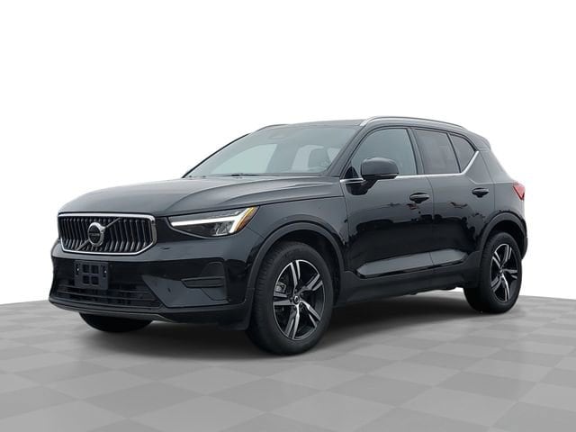 2025 Volvo XC40 B5 Core Bright AWD's photo