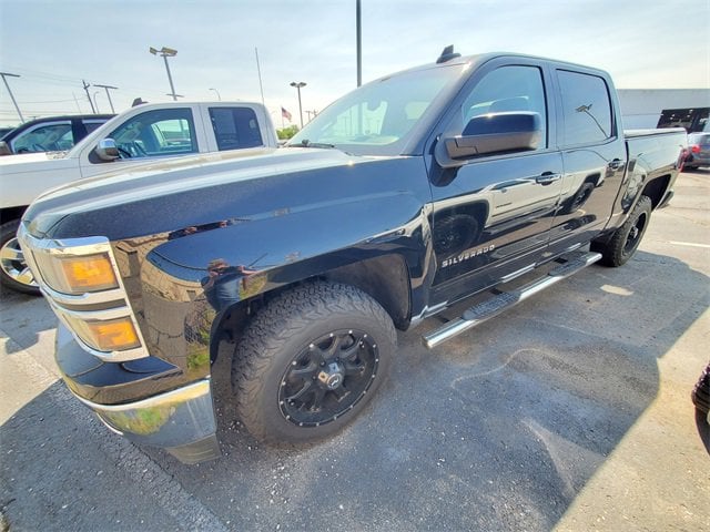 Used 2015 Chevrolet Silverado 1500 LT with VIN 3GCUKREC8FG228531 for sale in Southgate, MI