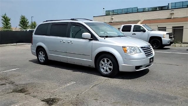 Used 2010 Chrysler Town & Country Touring with VIN 2A4RR5DXXAR501142 for sale in Southgate, MI