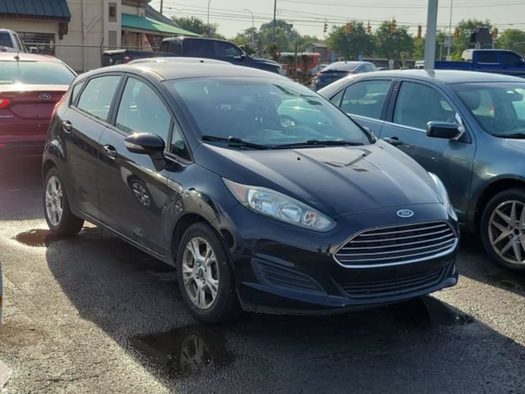 Used 2016 Ford Fiesta SE Hatchback