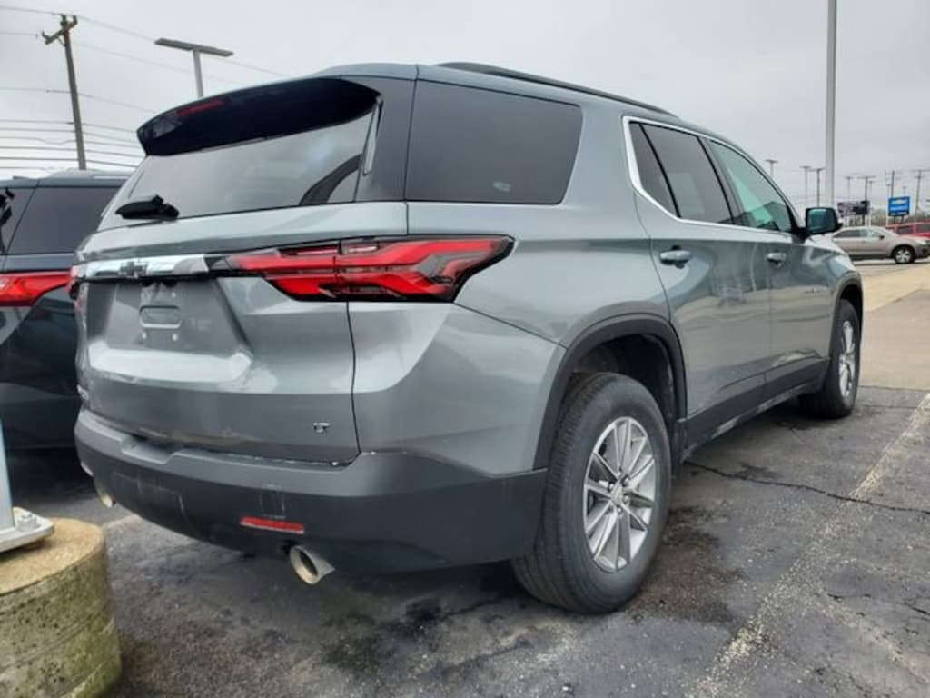 Used 2023 Chevrolet Traverse LT Cloth SUV