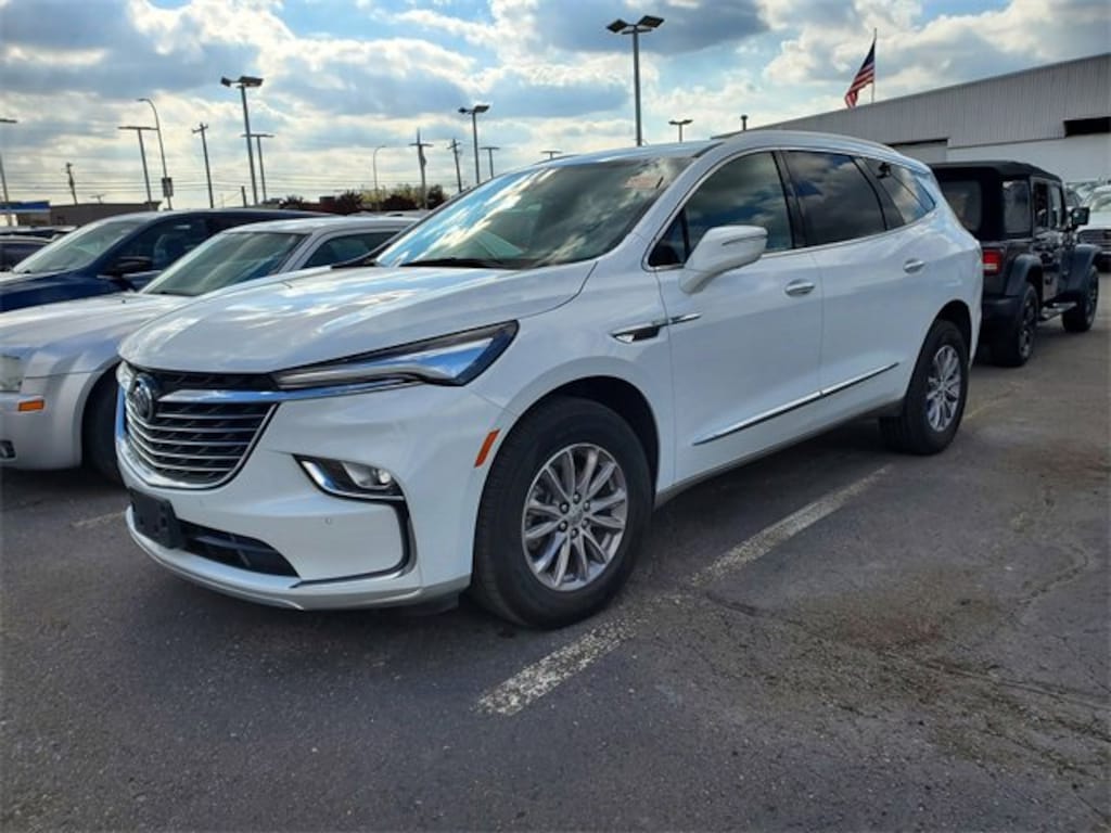 Used 2024 Buick Enclave Essence SUV