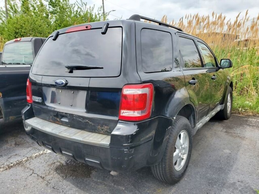 Used 2010 Ford Escape XLT SUV