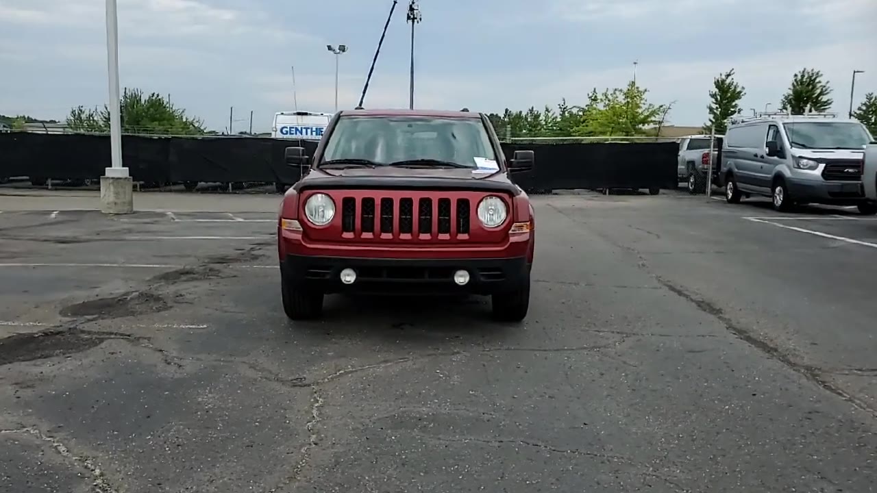 2014 Jeep Patriot Latitude photo 3