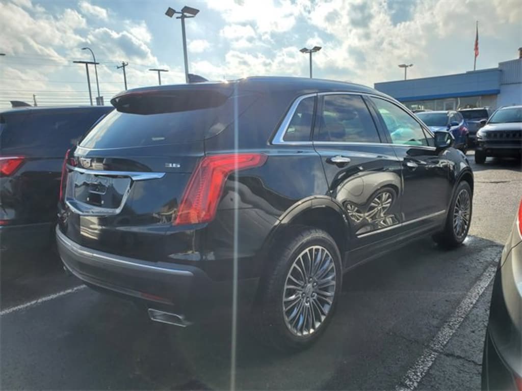 Used 2018 CADILLAC XT5 Luxury AWD SUV