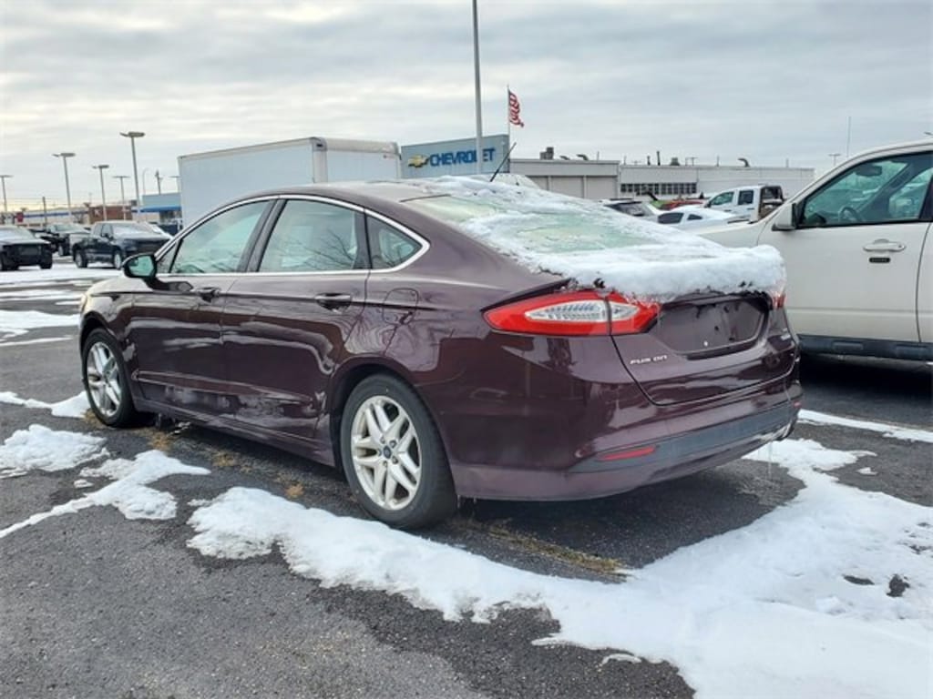 Used 2013 Ford Fusion SE Sedan