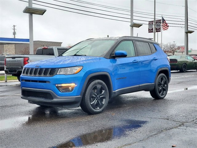 Used 2018 Jeep Compass Altitude with VIN 3C4NJCBB3JT318430 for sale in Southgate, MI