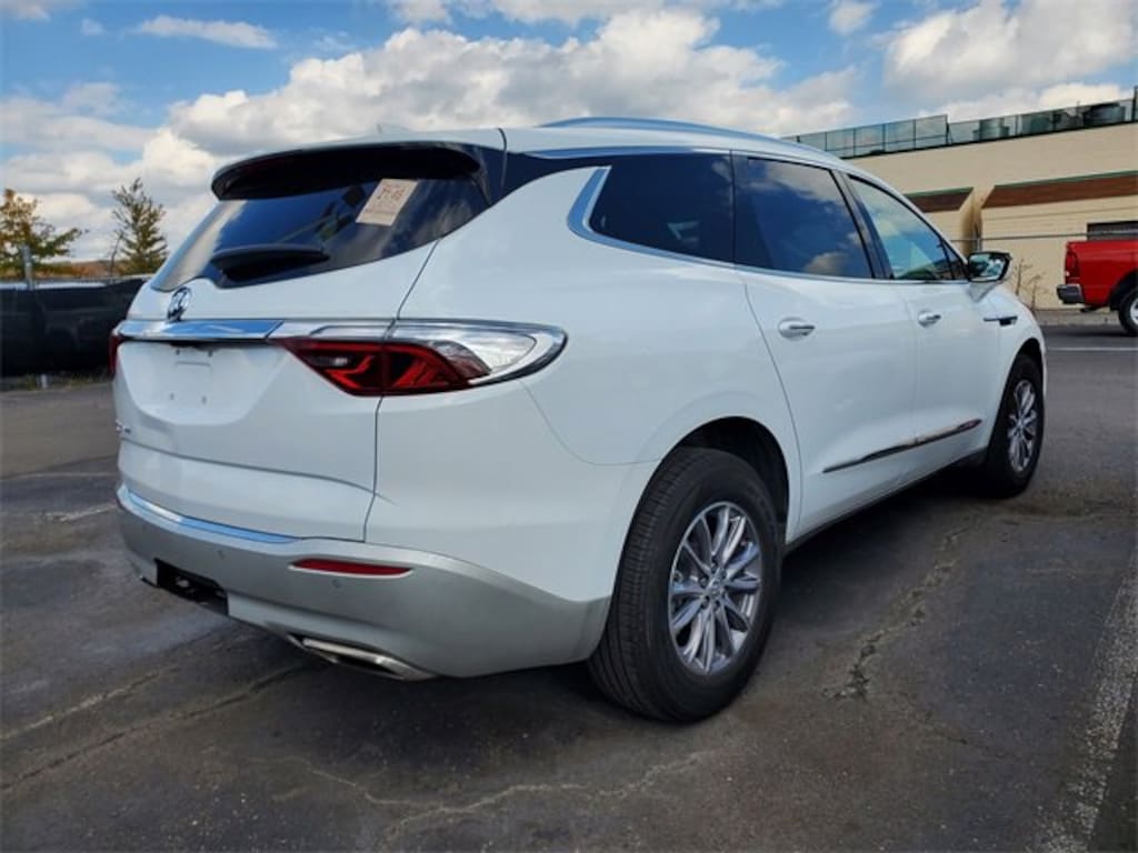 Used 2024 Buick Enclave Essence SUV