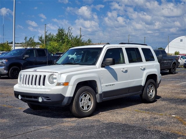 Used 2015 Jeep Patriot Sport with VIN 1C4NJRBBXFD338691 for sale in Southgate, MI