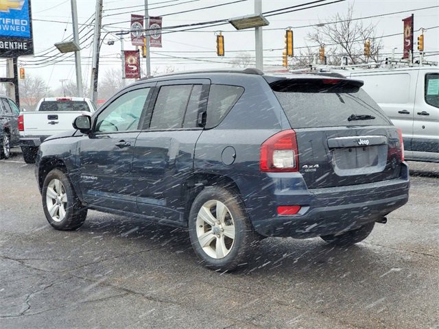 2016 Jeep Compass Sport photo 3