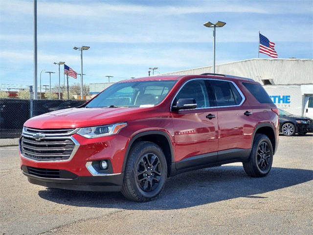 Used 2018 Chevrolet Traverse 1LT with VIN 1GNERGKW6JJ284100 for sale in Southgate, MI