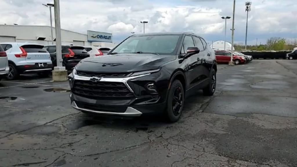 Used 2025 Chevrolet Blazer 2LT SUV