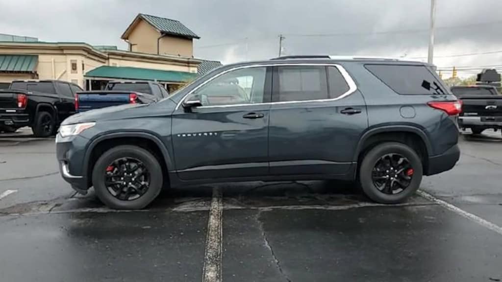 Used 2018 Chevrolet Traverse LT Cloth SUV