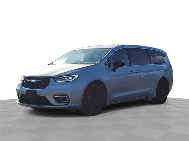 2024 Chrysler Pacifica Touring L's photo