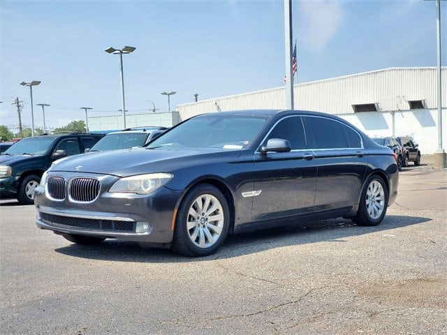 Used 2011 BMW 7 Series 750i with VIN WBAKC8C54BC434149 for sale in Southgate, MI