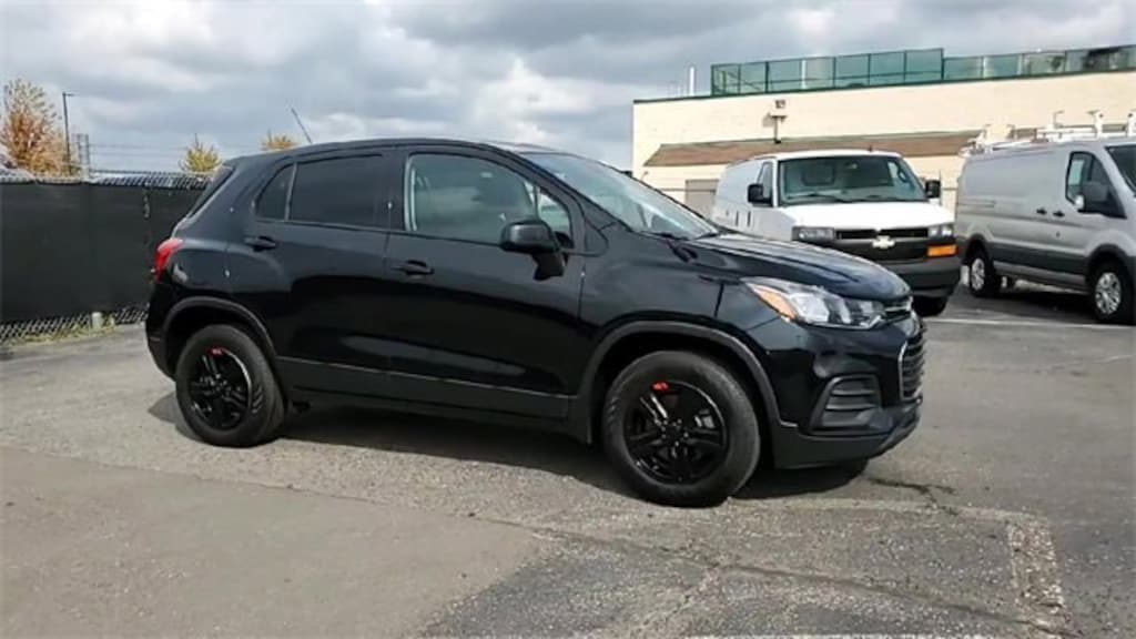Used 2022 Chevrolet Trax LS SUV