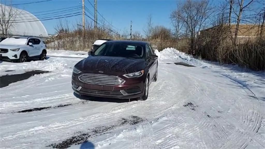 Used 2018 Ford Fusion SE Sedan