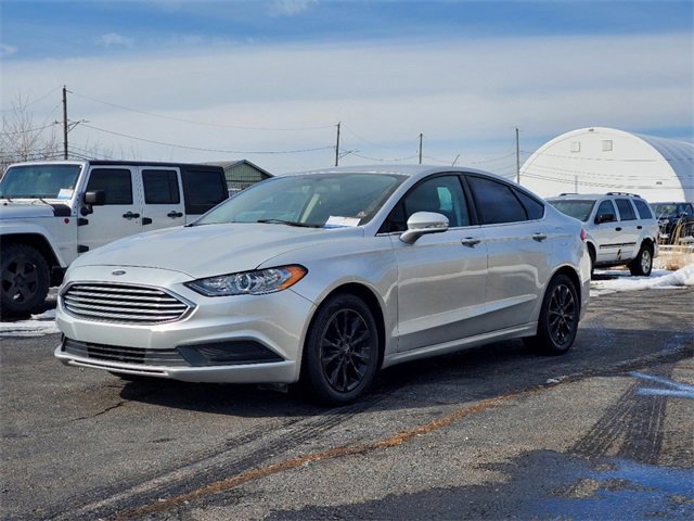 Used 2017 Ford Fusion SE with VIN 3FA6P0HD8HR353522 for sale in Southgate, MI