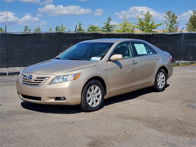 Used 2008 Toyota Camry LE with VIN 4T1BK46K08U574844 for sale in Southgate, MI