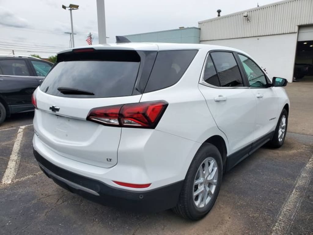 Used 2024 Chevrolet Equinox LT SUV