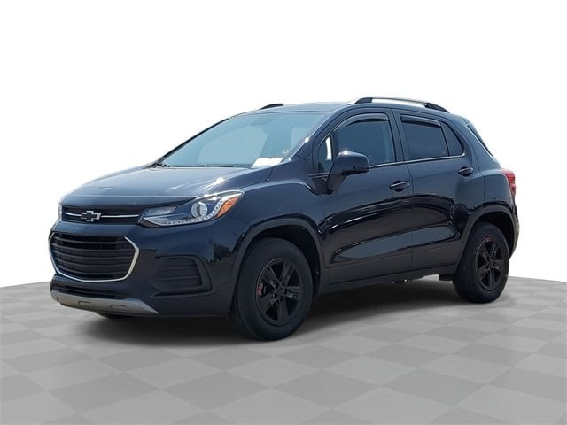 Used 2021 Chevrolet Trax LT with VIN KL7CJPSB3MB330031 for sale in Southgate, MI