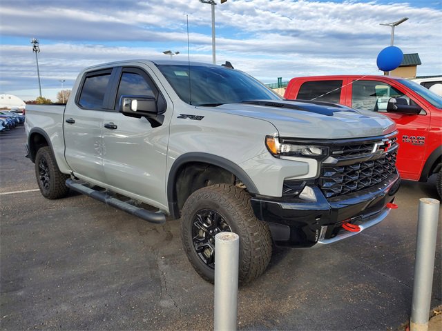 2024 Chevrolet Silverado 1500 ZR2's photo