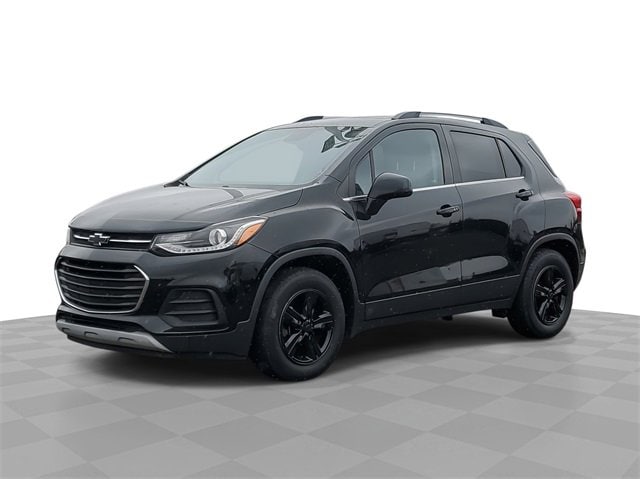 Used 2017 Chevrolet Trax LT with VIN 3GNCJLSB8HL280993 for sale in Southgate, MI