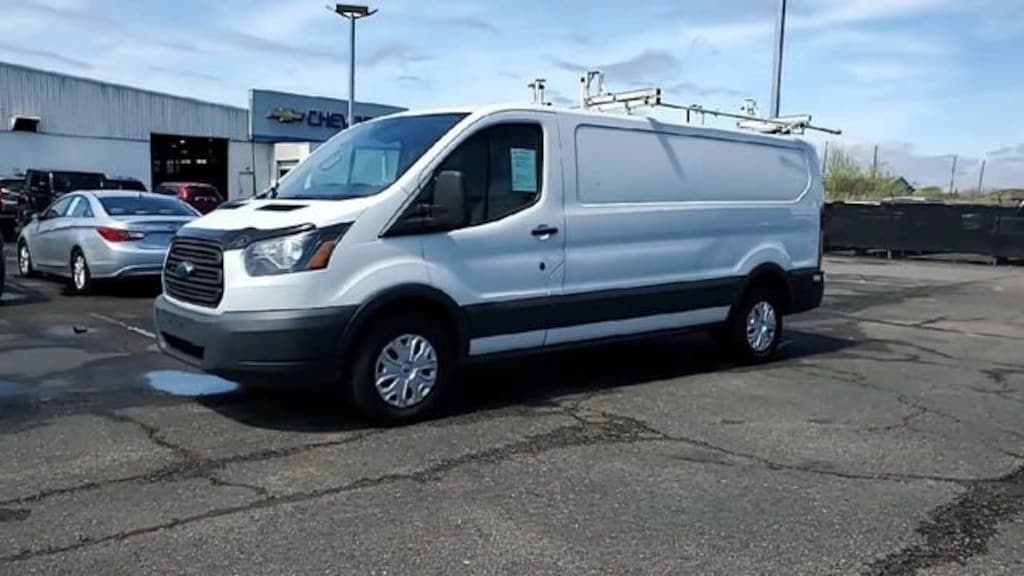 Used 2018 Ford Transit-250 T-250 148 Low Rf 9000 Gvwr Swing-Out RH Dr Van