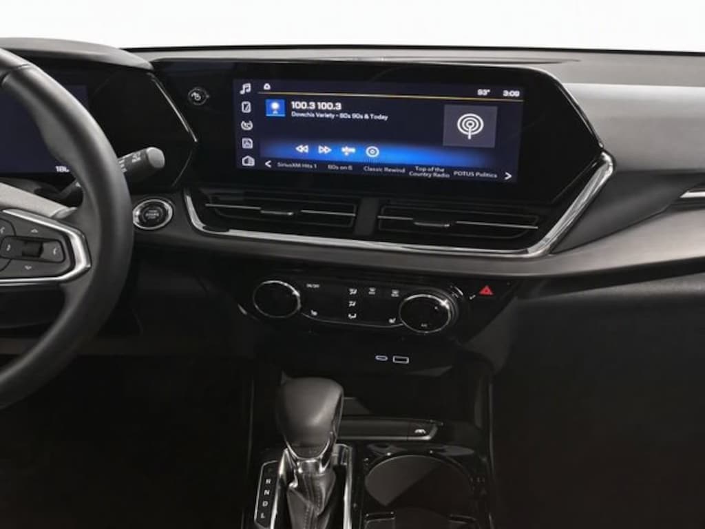 Used 2025 Chevrolet Trax Activ SUV