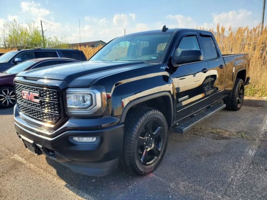 Used 2017 GMC Sierra 1500 SLE Truck