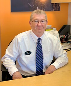 Staff member JIM MATYAS from 71f652465ed3