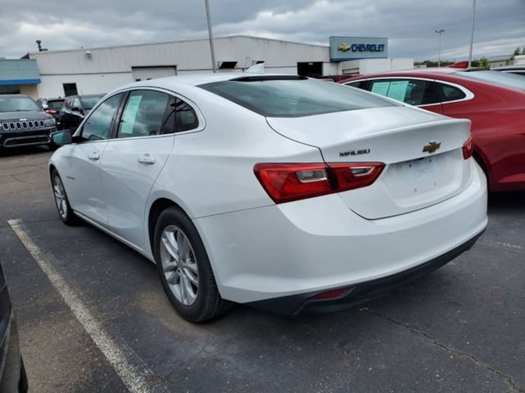 Used 2018 Chevrolet Malibu LT Car