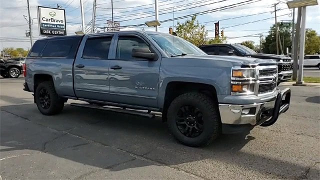 Used 2015 Chevrolet Silverado 1500 LT with VIN 3GCUKREH2FG533941 for sale in Southgate, MI