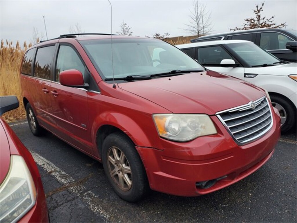 Used 2008 Chrysler Town & Country Touring Minivan