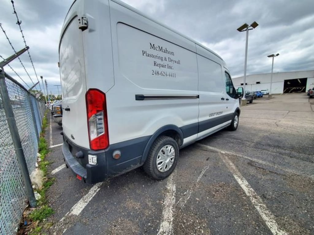 Used 2016 Ford Transit-150 T-150 148 Med Rf 8600 Gvwr Sliding RH Dr Van Medium Roof Cargo