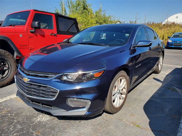 2018 Chevrolet Malibu 1LT photo 2