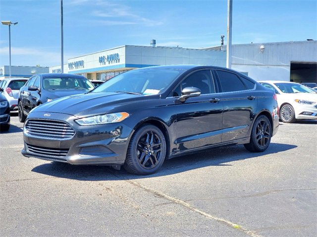 Used 2015 Ford Fusion SE with VIN 3FA6P0H7XFR112147 for sale in Southgate, MI