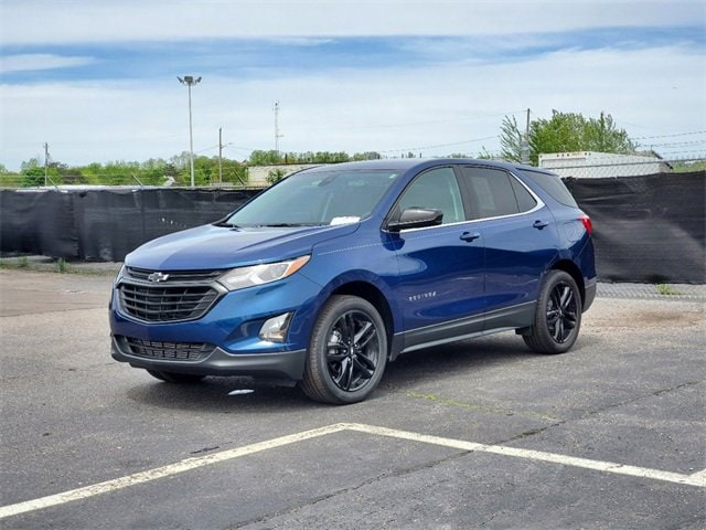 Certified 2021 Chevrolet Equinox LT with VIN 2GNAXUEV6M6110860 for sale in Southgate, MI