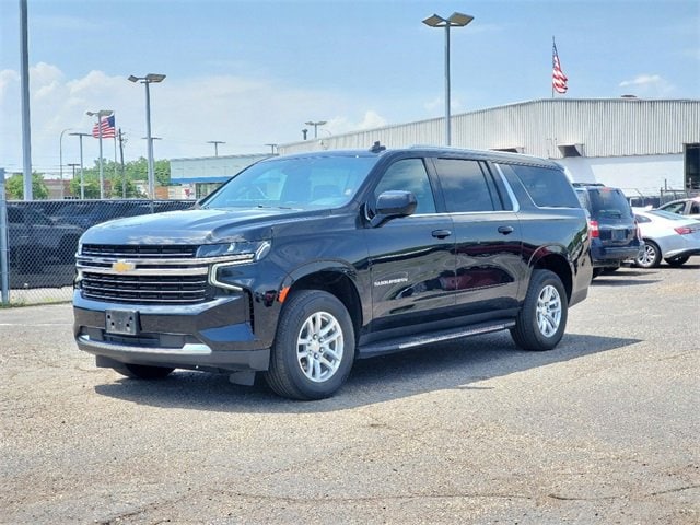 Certified 2023 Chevrolet Suburban LT with VIN 1GNSKCKDXPR193226 for sale in Southgate, MI