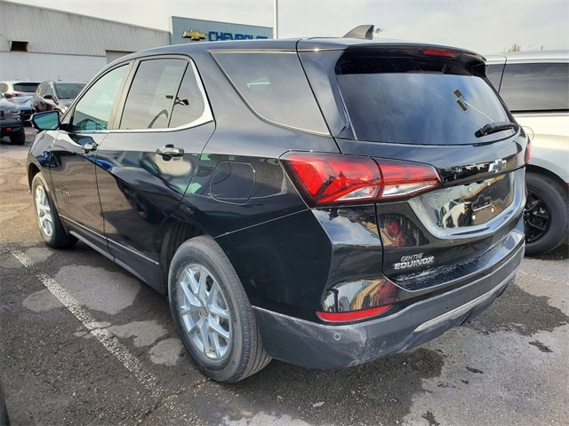 2024 Chevrolet Equinox LT photo 3
