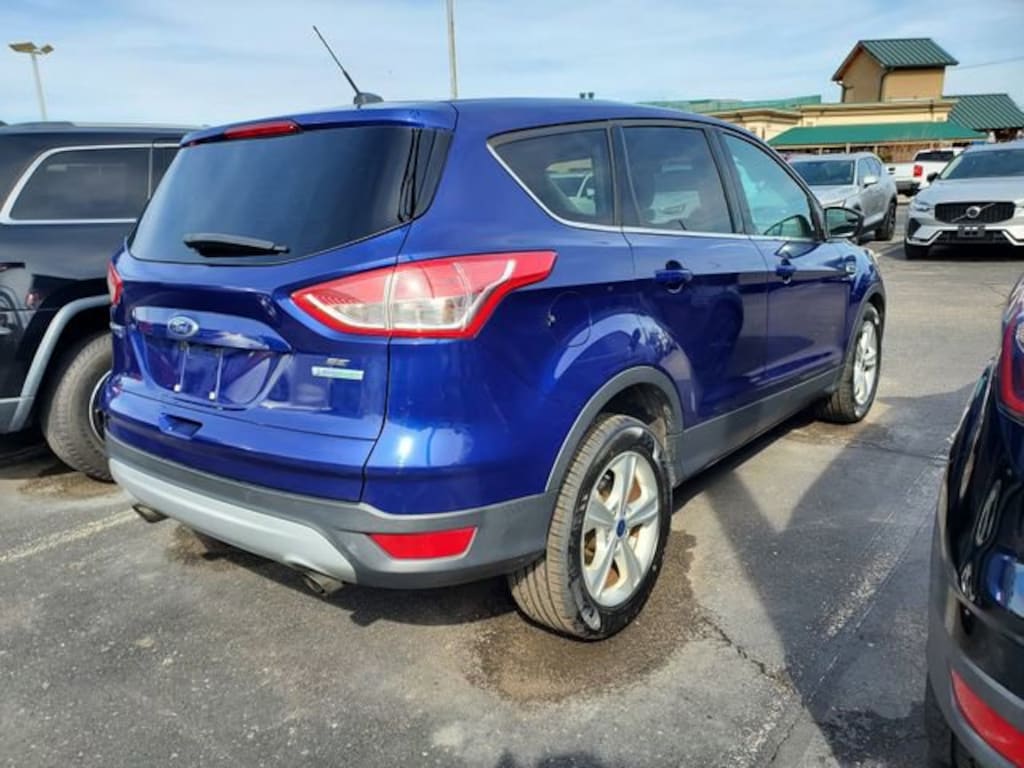 Used 2015 Ford Escape SE SUV