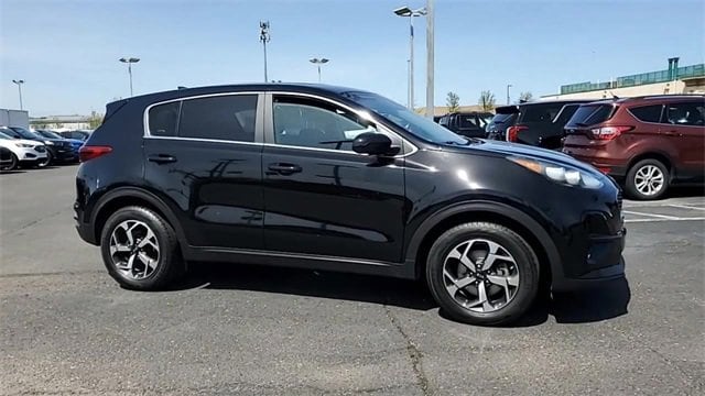 Used 2021 Kia Sportage LX with VIN KNDPM3AC7M7874579 for sale in Southgate, MI