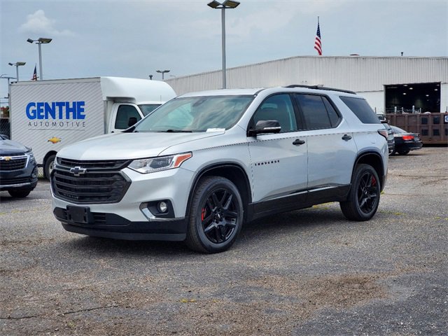 Used 2020 Chevrolet Traverse Premier with VIN 1GNEVKKW6LJ187710 for sale in Southgate, MI