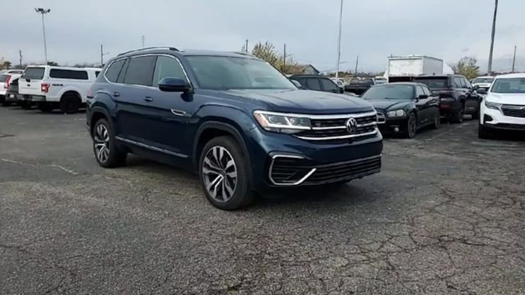 Used 2022 Volkswagen Atlas 3.6L V6 SEL Premium R-Line SUV