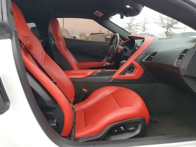 2019 Chevrolet Corvette 2LT - Photo 23
