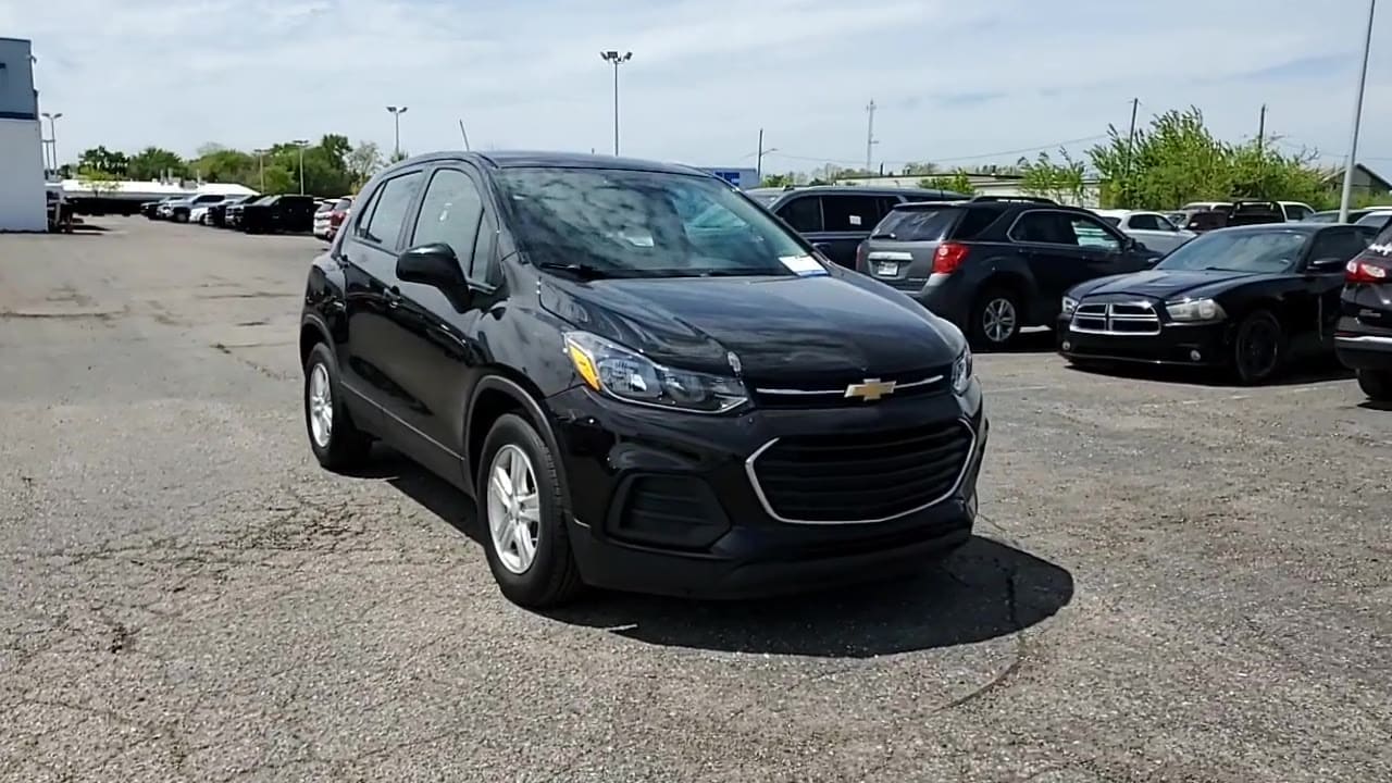 Used 2020 Chevrolet Trax LS with VIN KL7CJKSB3LB092912 for sale in Southgate, MI
